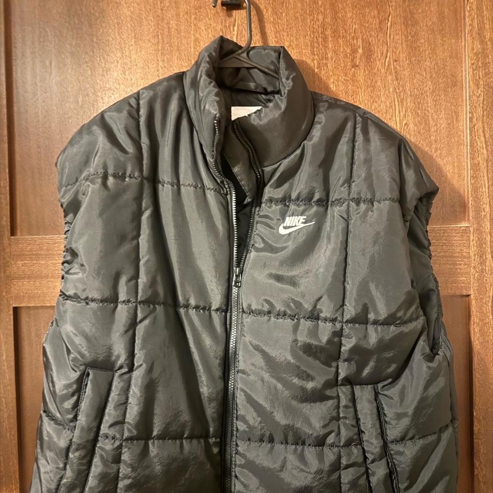 Oversized Women’s Nike Vest
